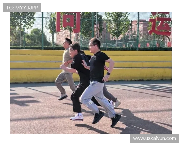 一次接力比赛中的团队合作与个人奋斗精神探讨